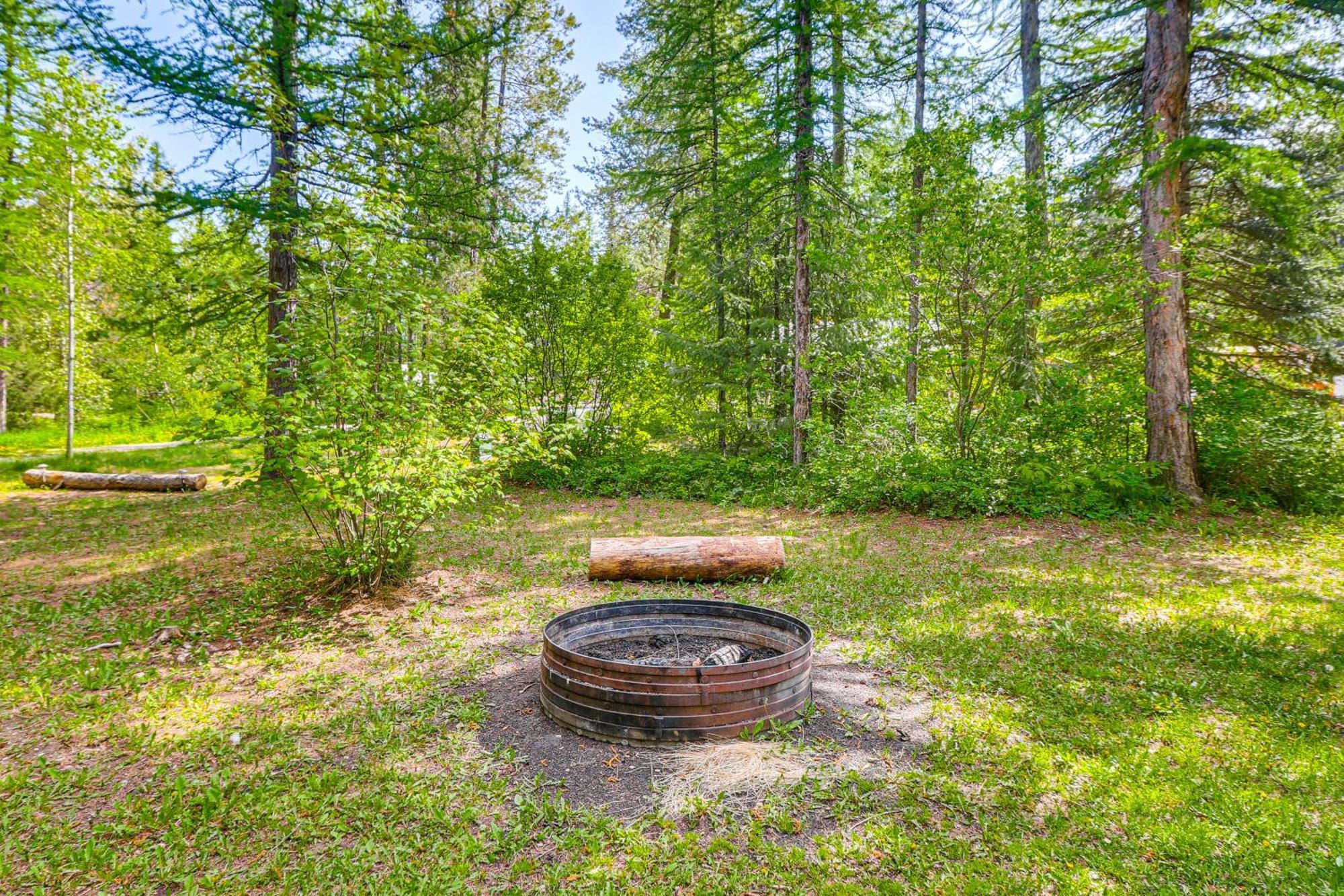 Hungry Horse Cabin With Gas Grill, Near Glacier! Kültér fotó